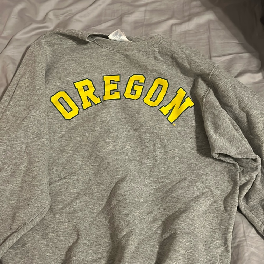 Oregon crew neck
